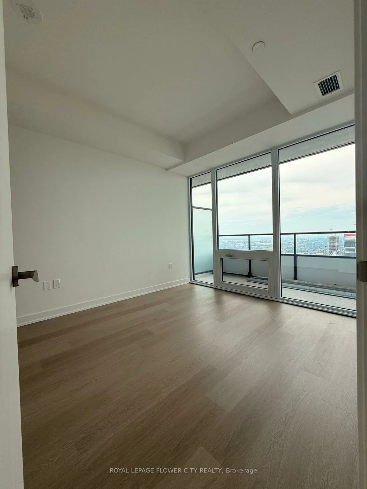 448, Burnhamthorpe, City Centre, Mississauga