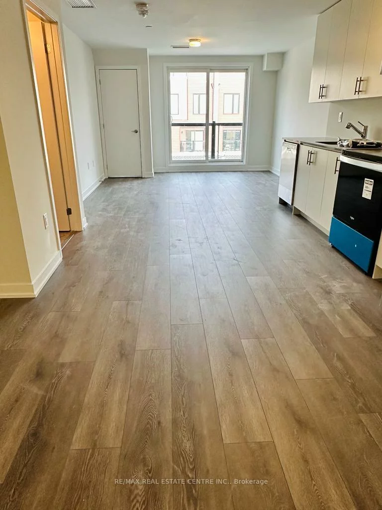410, 3401 Ridgeway, Erin Mills, Mississauga