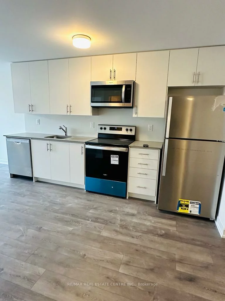 410, 3401 Ridgeway, Erin Mills, Mississauga