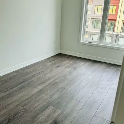410, 3401 Ridgeway, Erin Mills, Mississauga