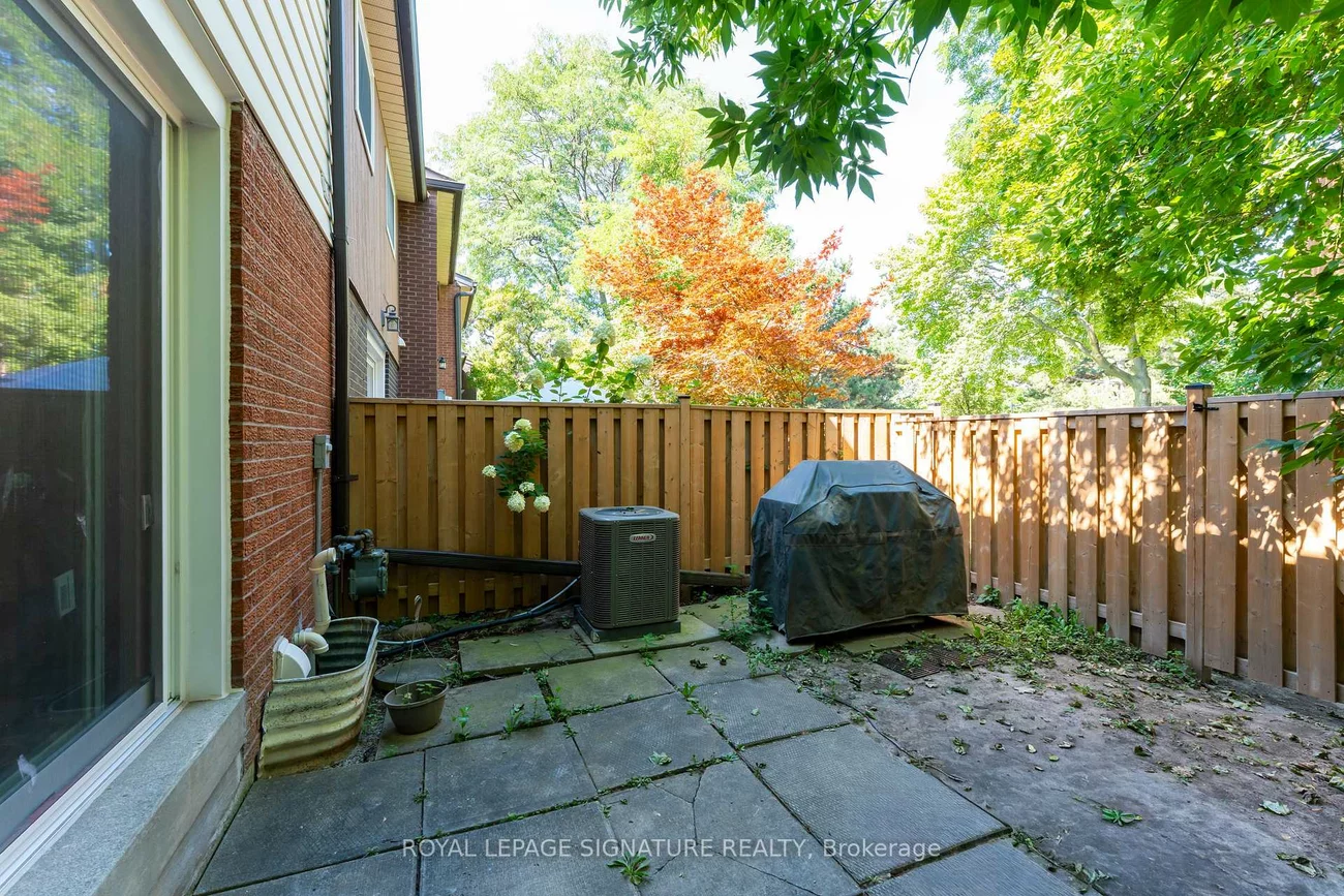 2825, Gananoque, Meadowvale, Mississauga