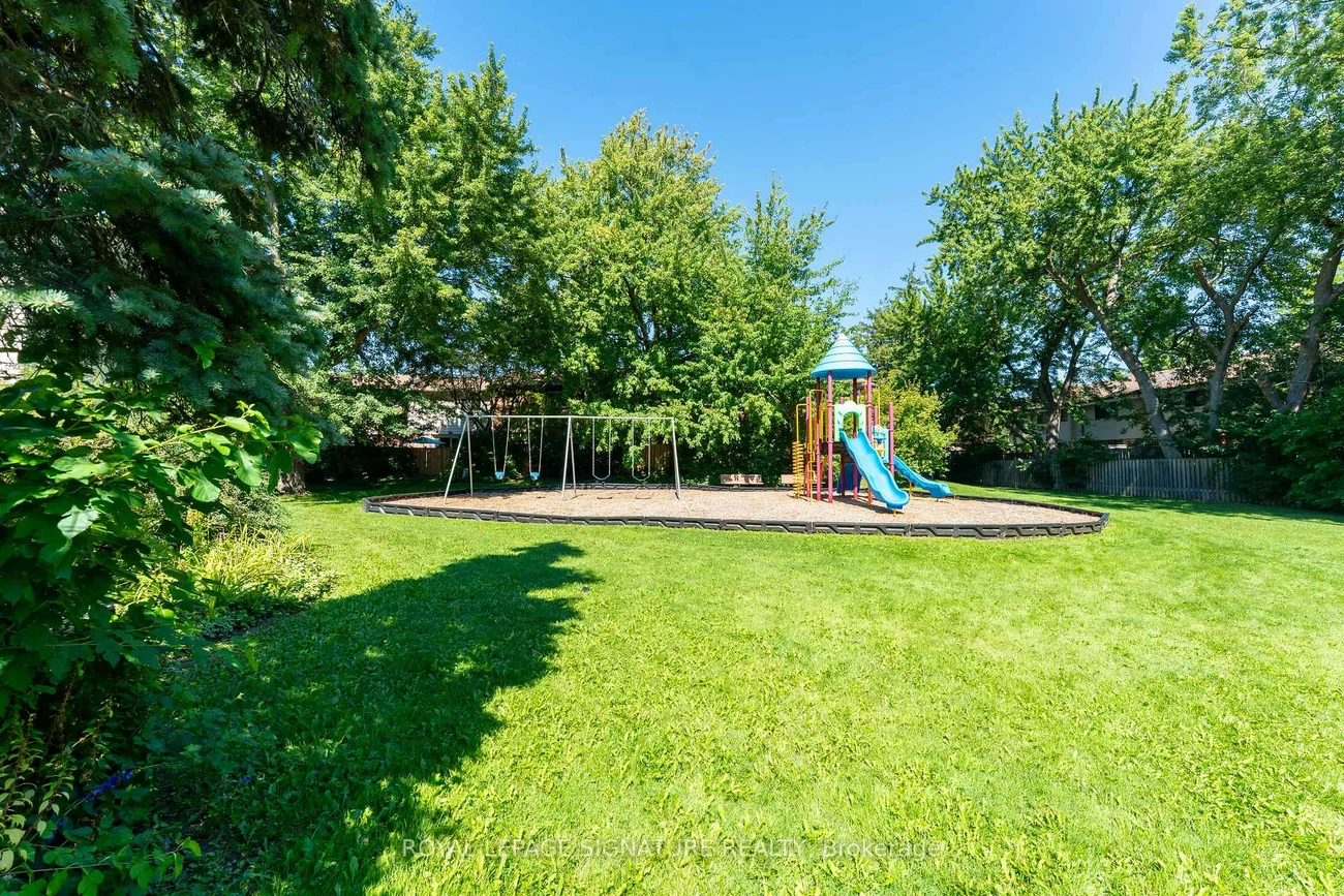 2825, Gananoque, Meadowvale, Mississauga