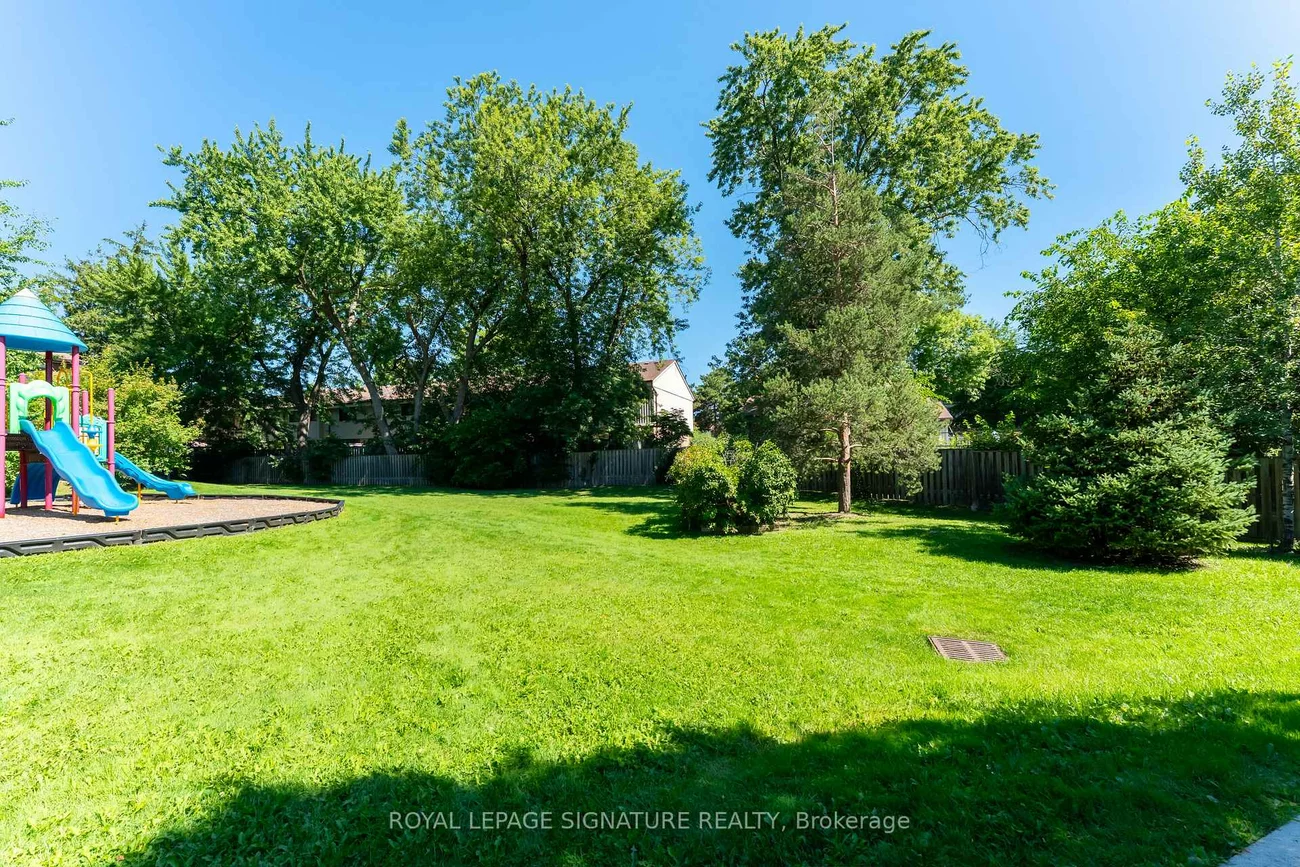 2825, Gananoque, Meadowvale, Mississauga