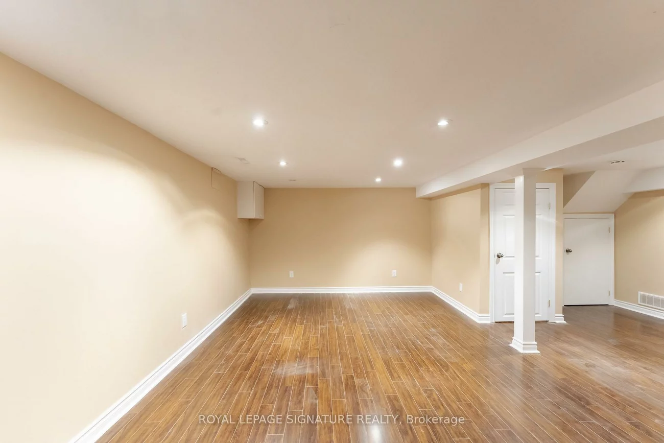 2825, Gananoque, Meadowvale, Mississauga