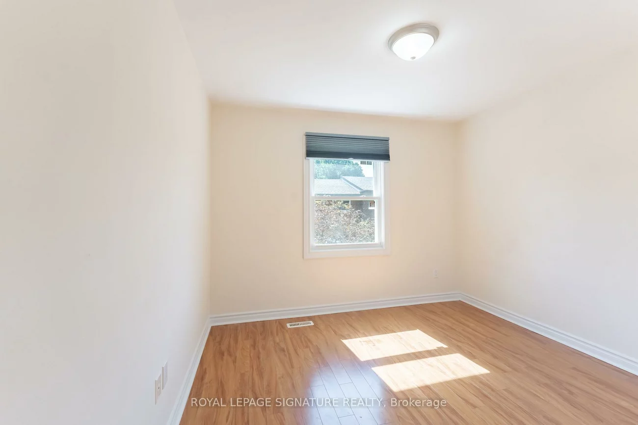 2825, Gananoque, Meadowvale, Mississauga