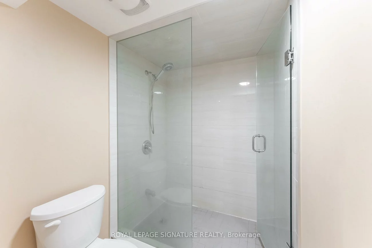 2825, Gananoque, Meadowvale, Mississauga