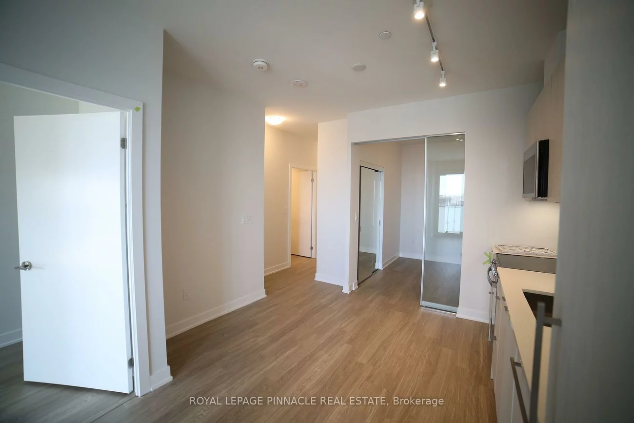 4130, Parkside Village, Creditview, Mississauga
