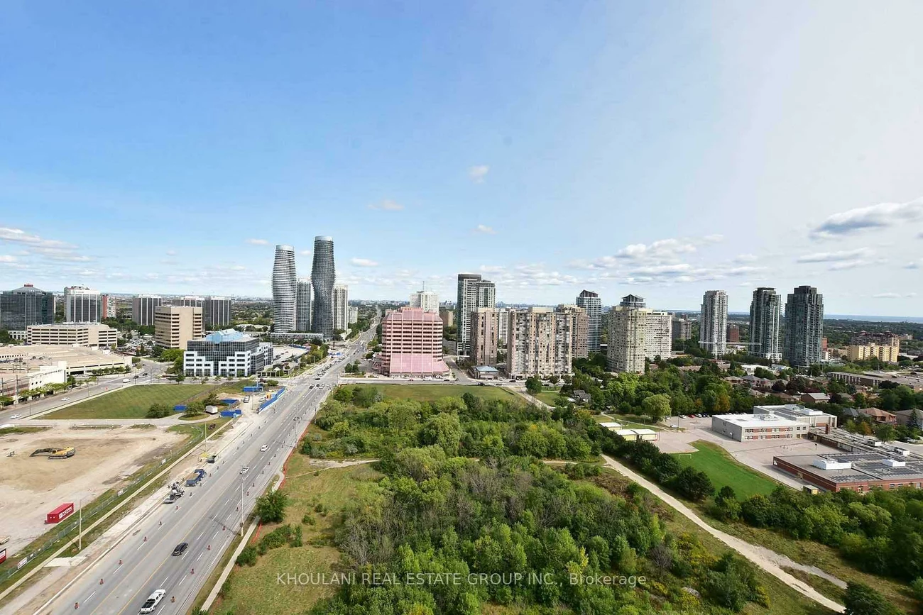 220, Burnhamthorpe, City Centre, Mississauga