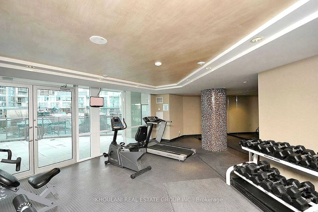 220, Burnhamthorpe, City Centre, Mississauga