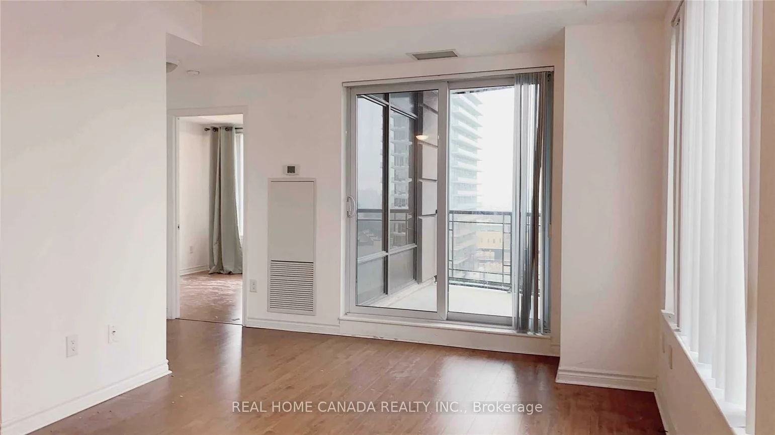 385, Prince Of Wales, City Centre, Mississauga