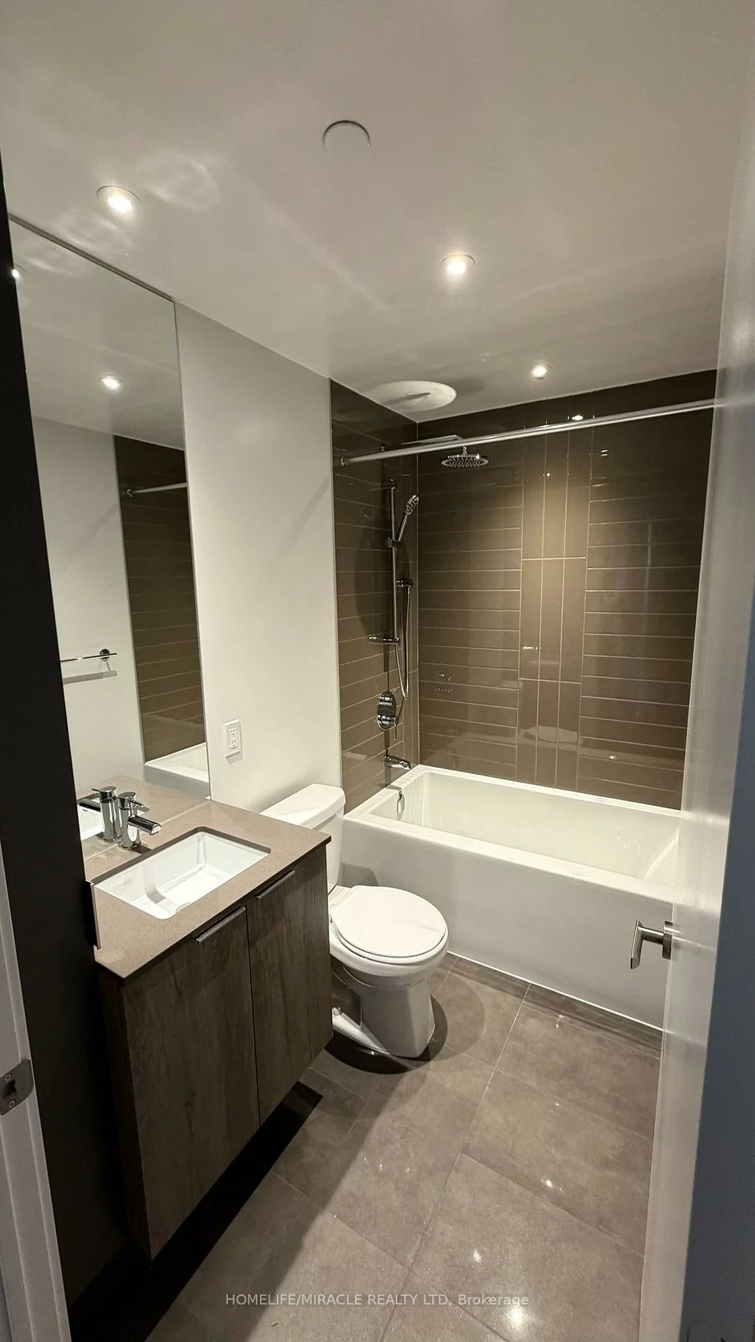 448, Burnhamthorpe, City Centre, Mississauga