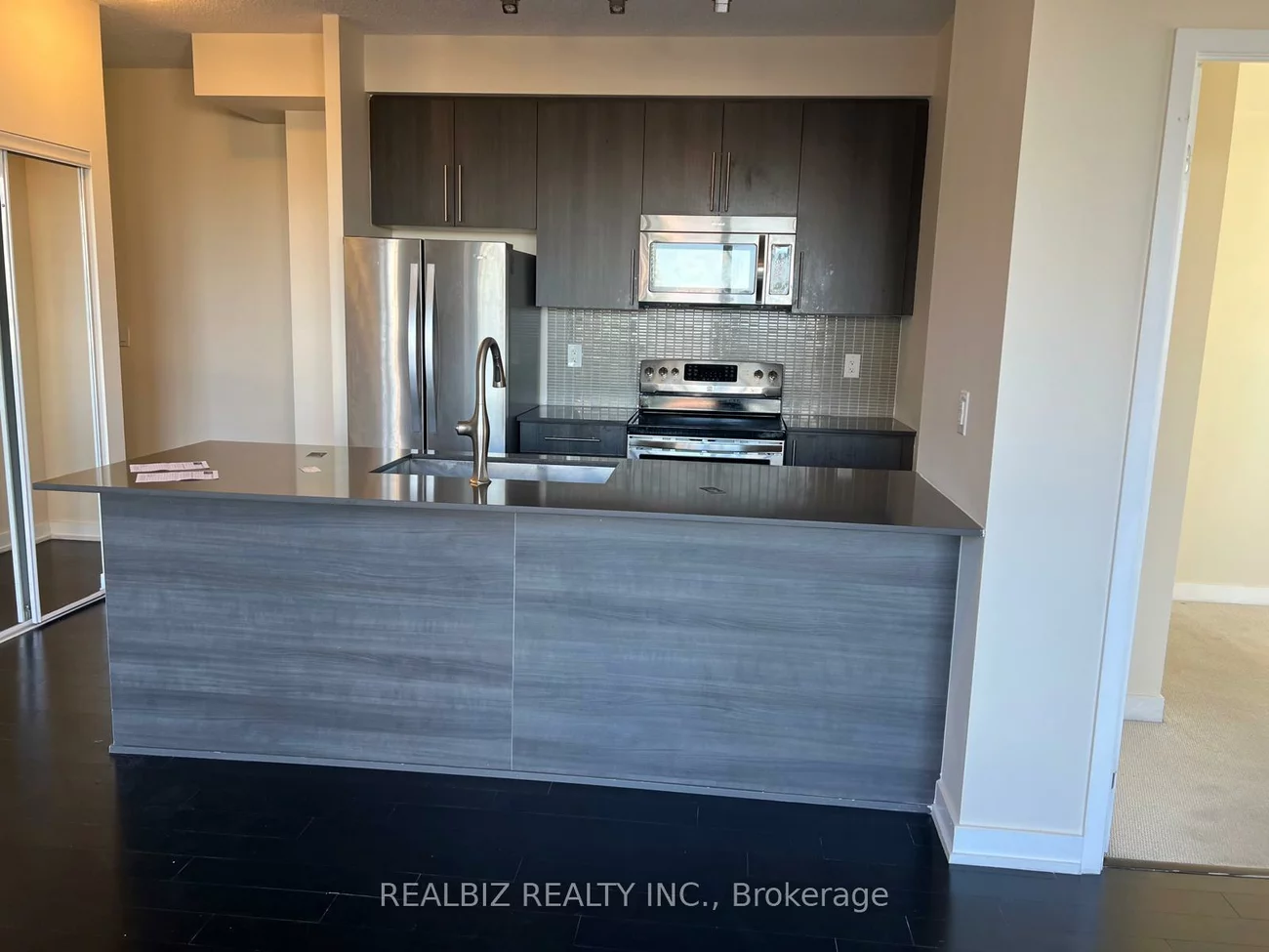4011, Brickstone, City Centre, Mississauga