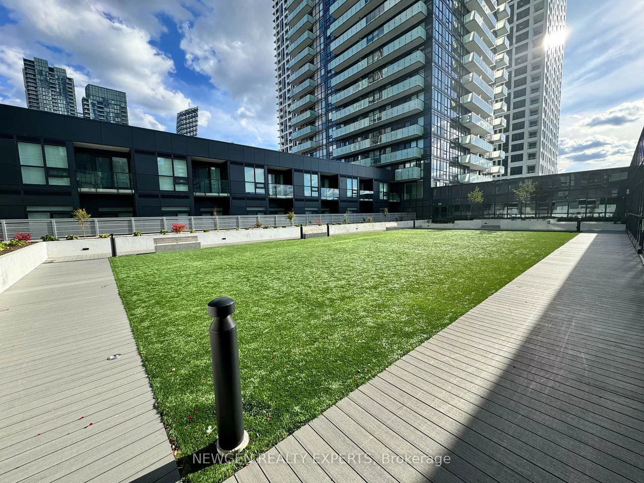 430, Square One, City Centre, Mississauga