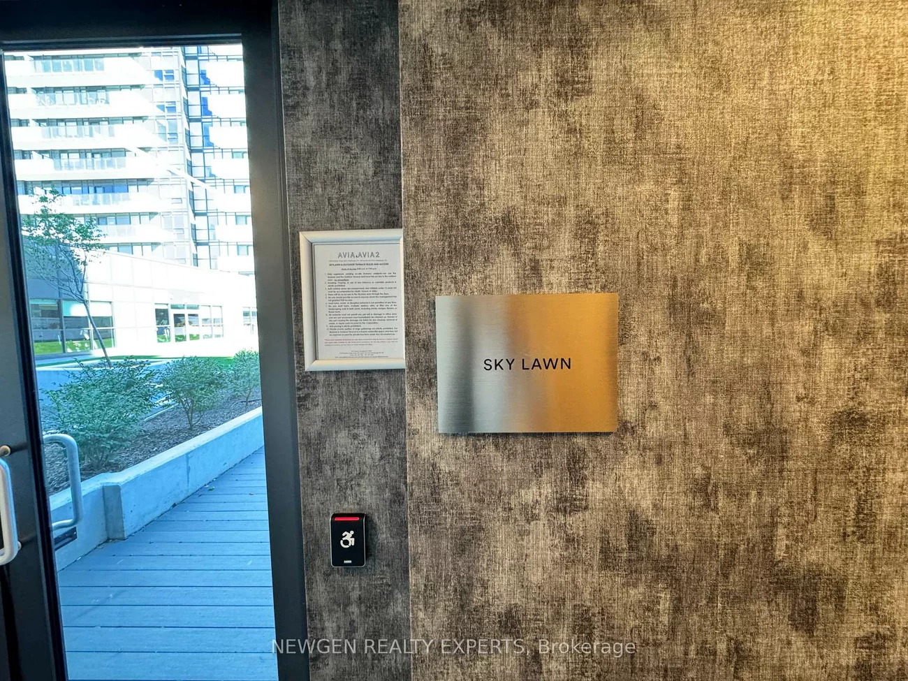 430, Square One, City Centre, Mississauga
