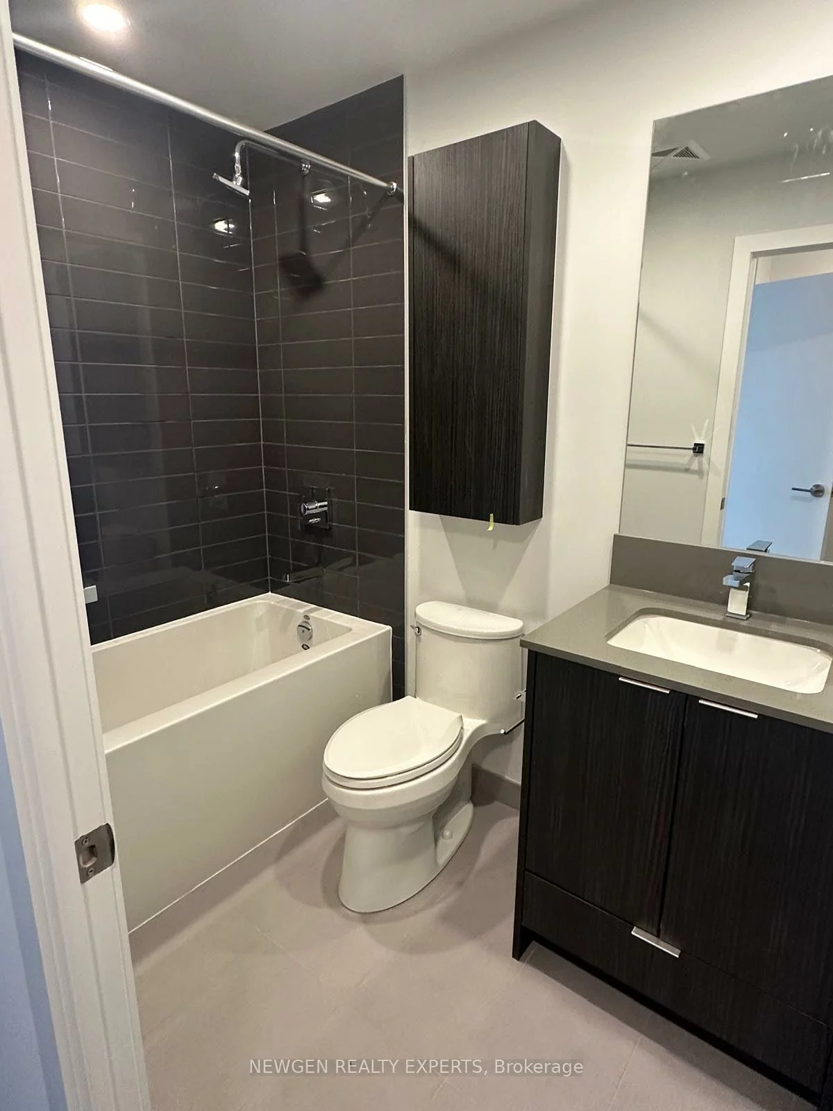 430, Square One, City Centre, Mississauga