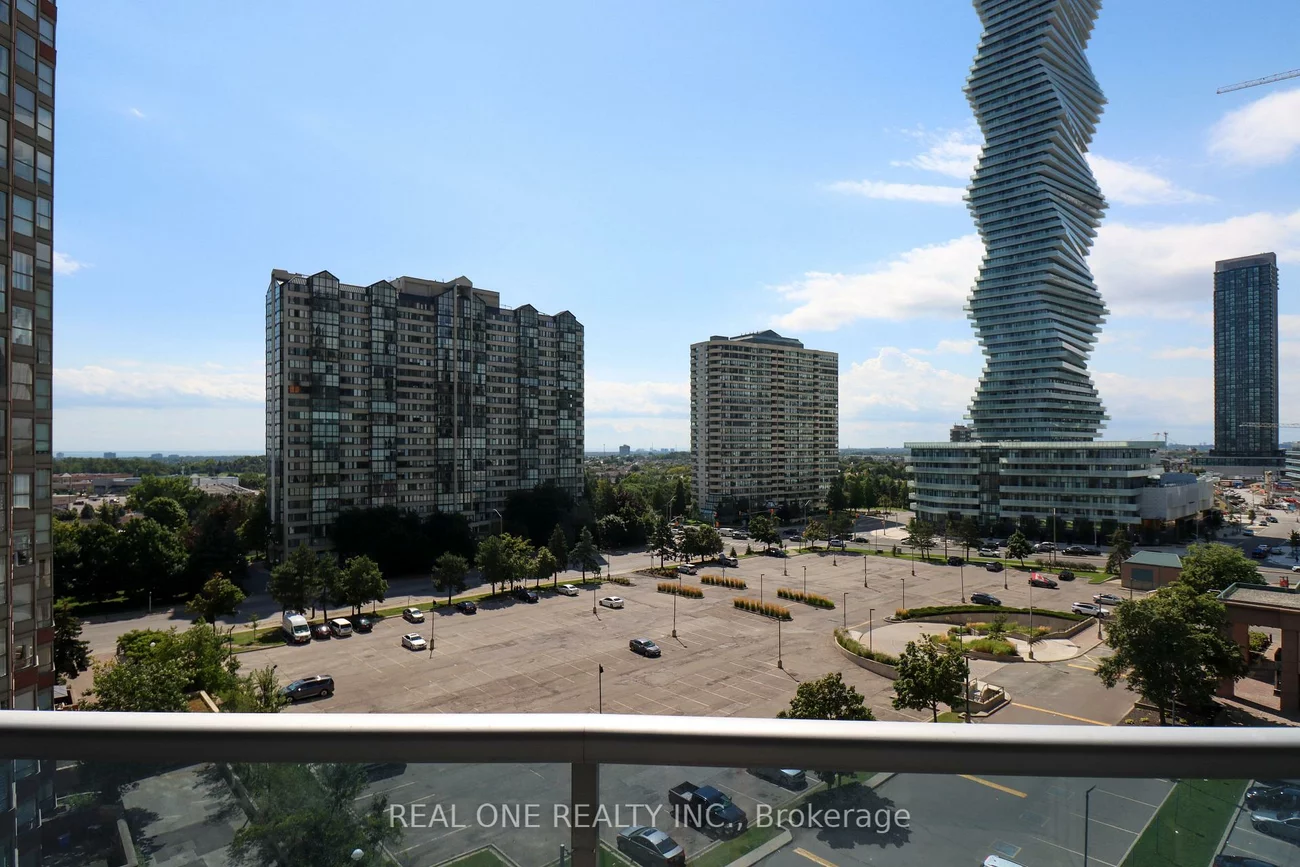330, Burnhamthorpe, City Centre, Mississauga
