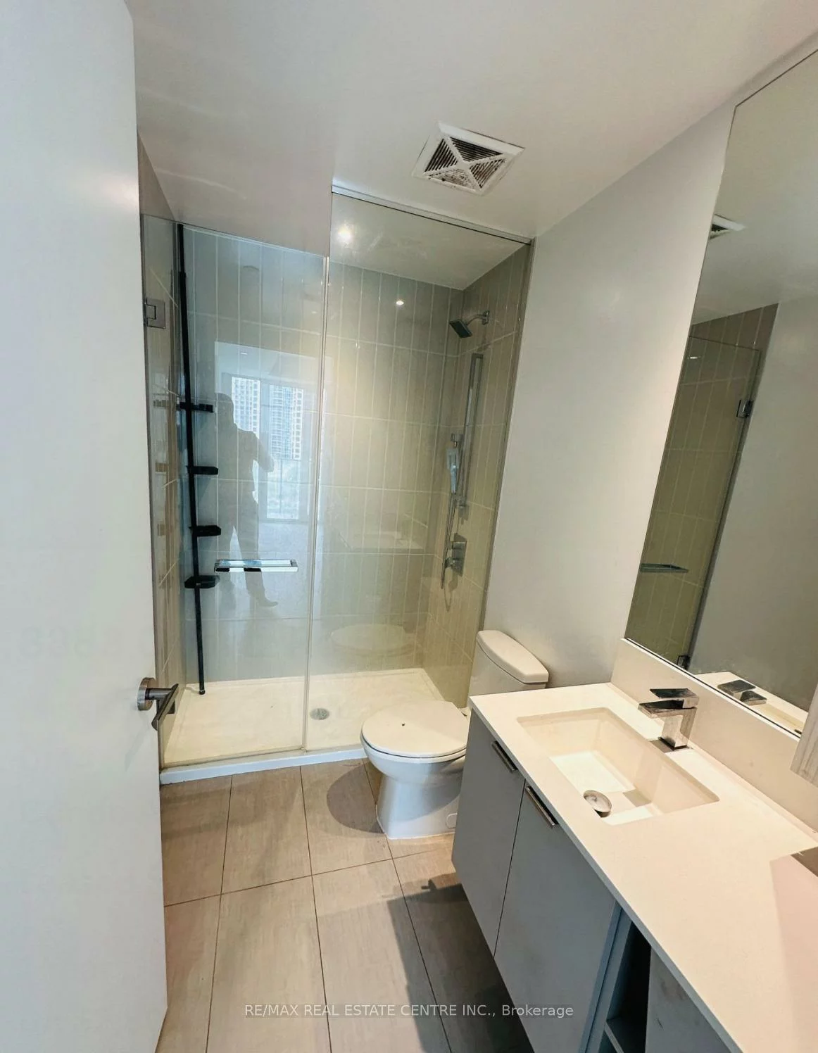 3883, Quartz, City Centre, Mississauga