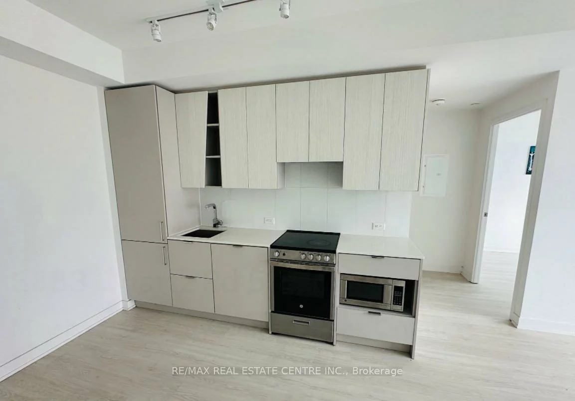 3883, Quartz, City Centre, Mississauga