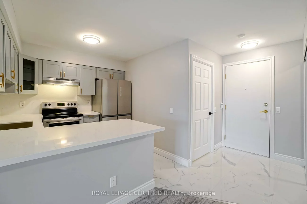 35, Kingsbridge Garden, Hurontario, Mississauga