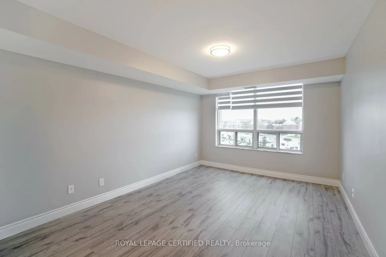 35, Kingsbridge Garden, Hurontario, Mississauga