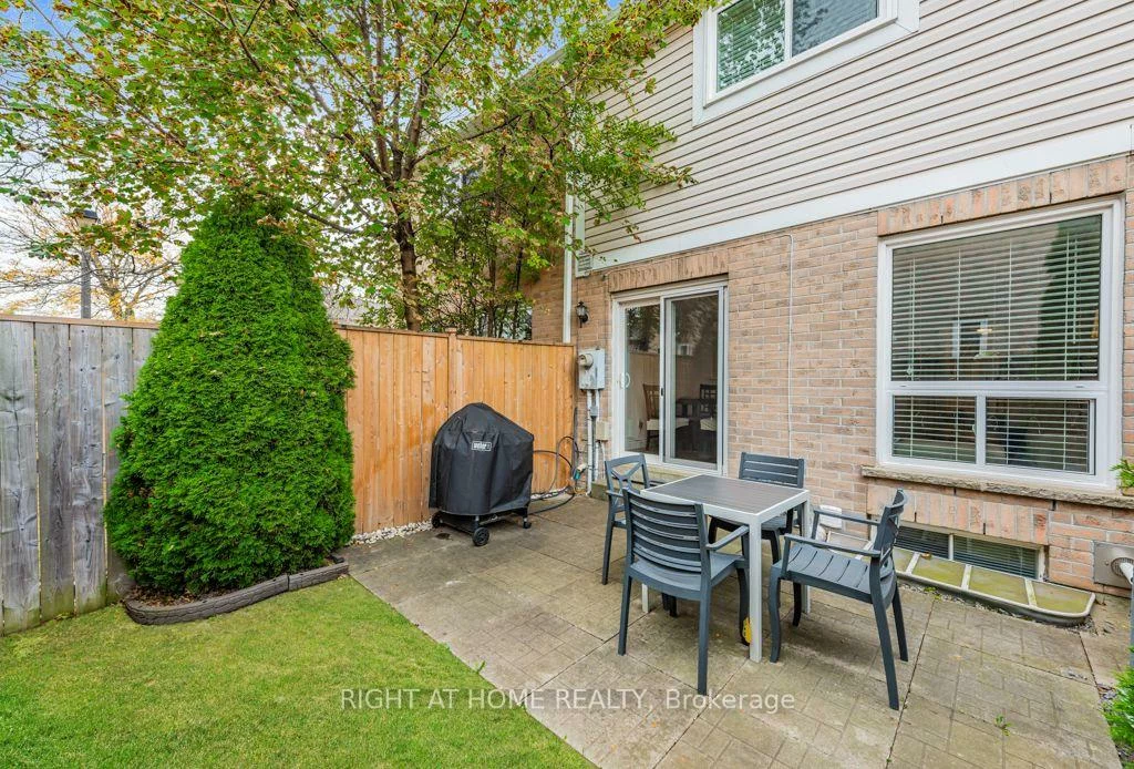 5958, Greensboro, Central Erin Mills, Mississauga