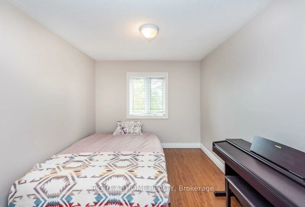 5958, Greensboro, Central Erin Mills, Mississauga