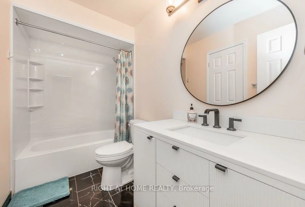 5958, Greensboro, Central Erin Mills, Mississauga