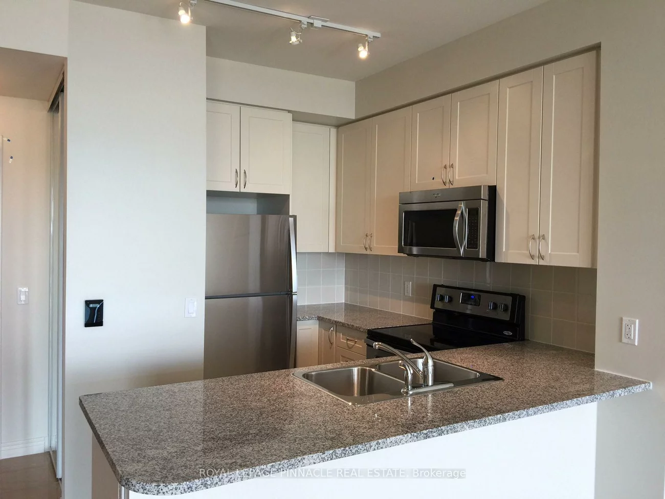 339, Rathburn, Creditview, Mississauga