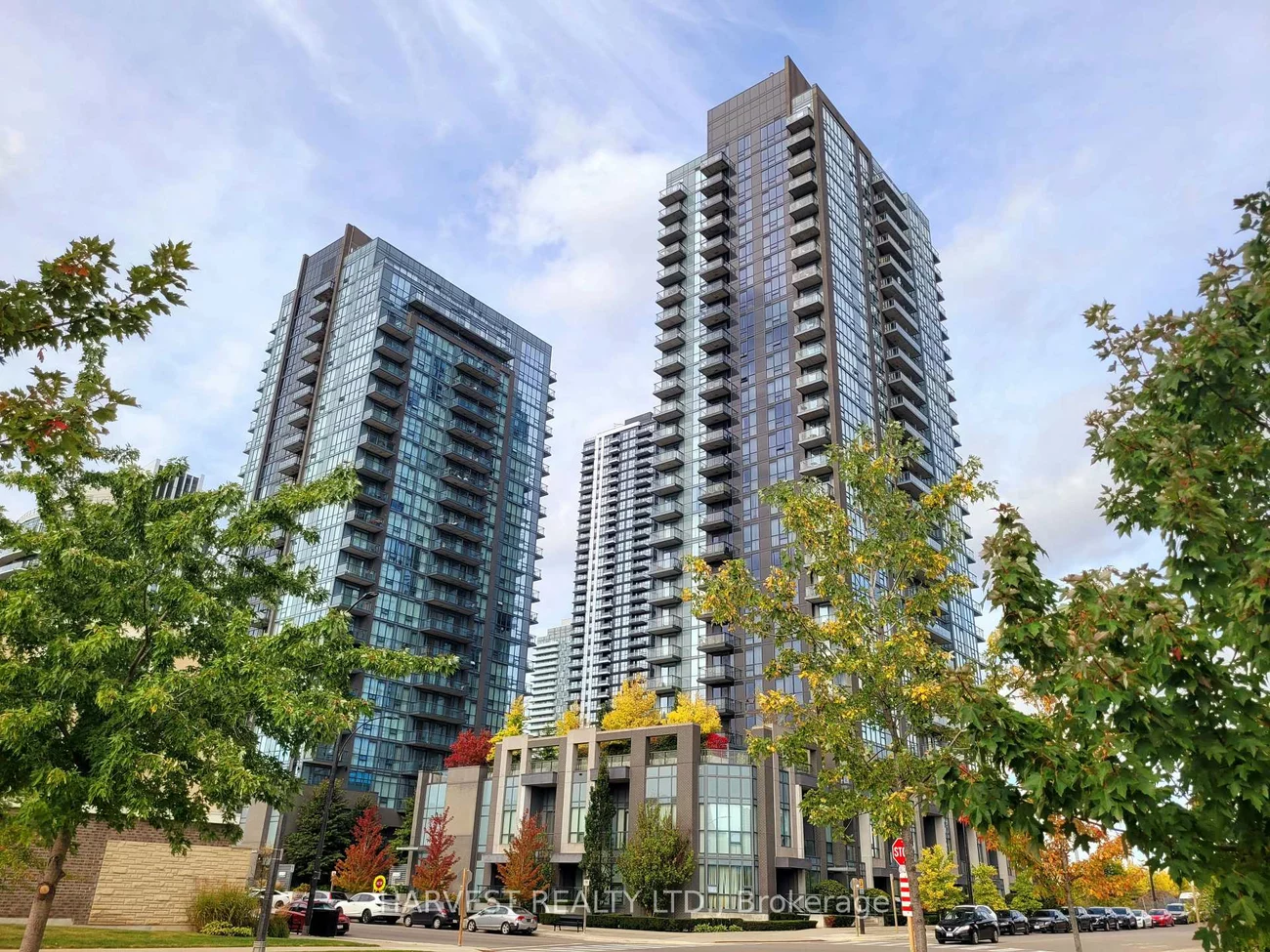 5033, Four Springs, Hurontario, Mississauga