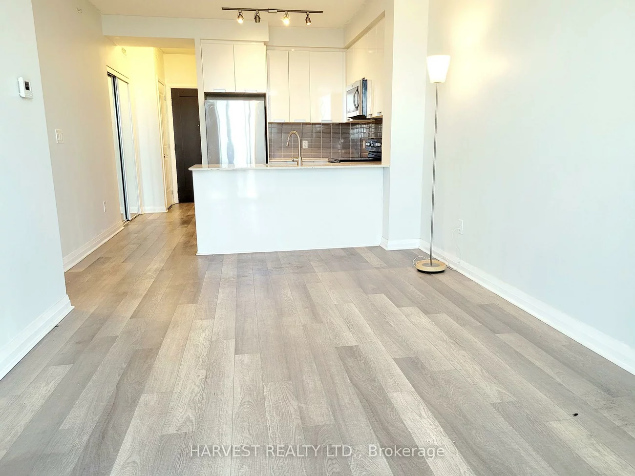 5033, Four Springs, Hurontario, Mississauga