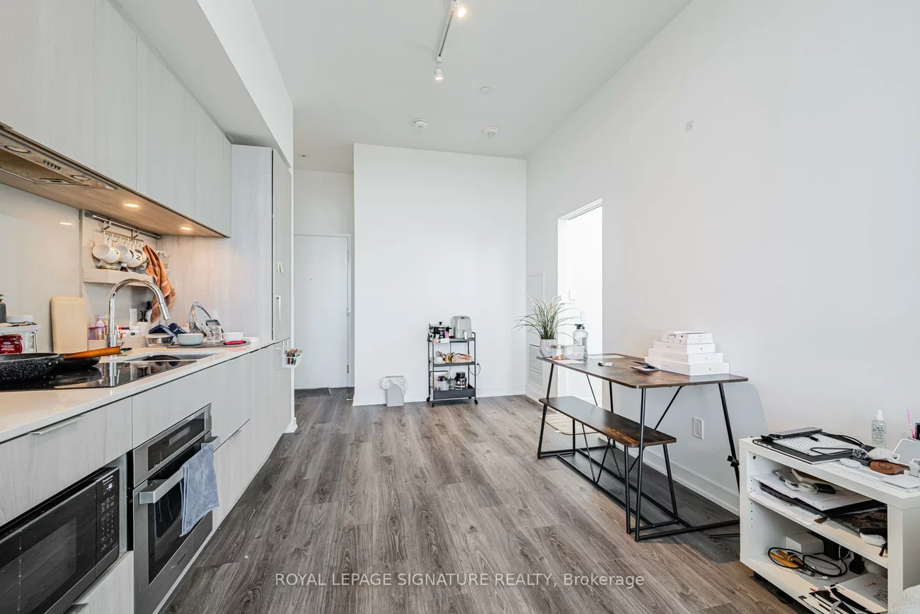 28, Ann, Port Credit, Mississauga