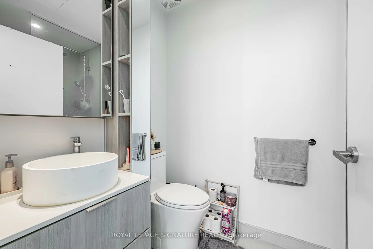28, Ann, Port Credit, Mississauga