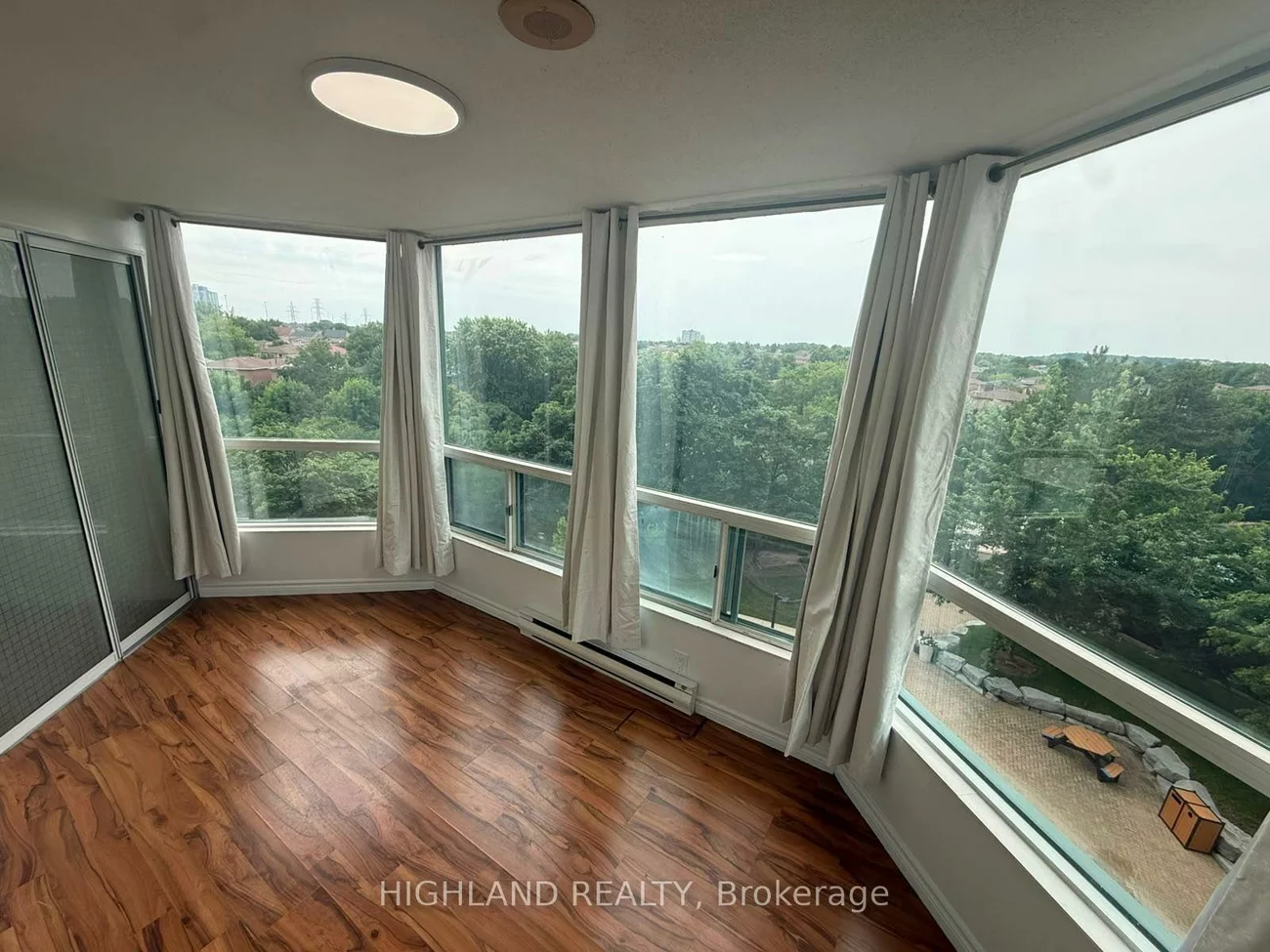 4470, Tucana, Hurontario, Mississauga