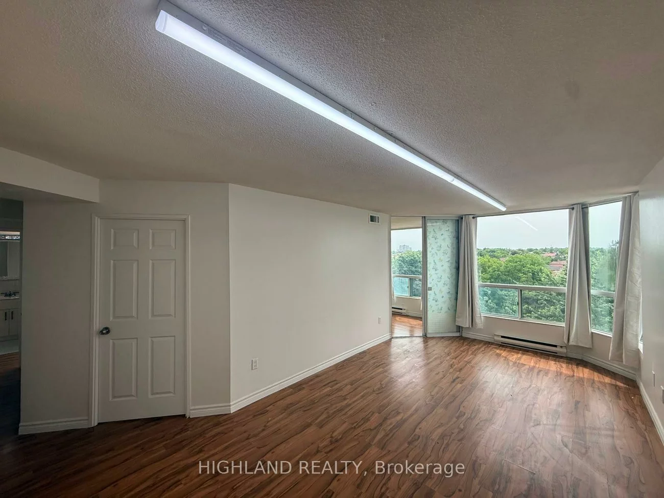 4470, Tucana, Hurontario, Mississauga
