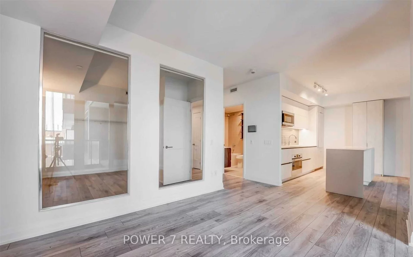 21, Park, Port Credit, Mississauga