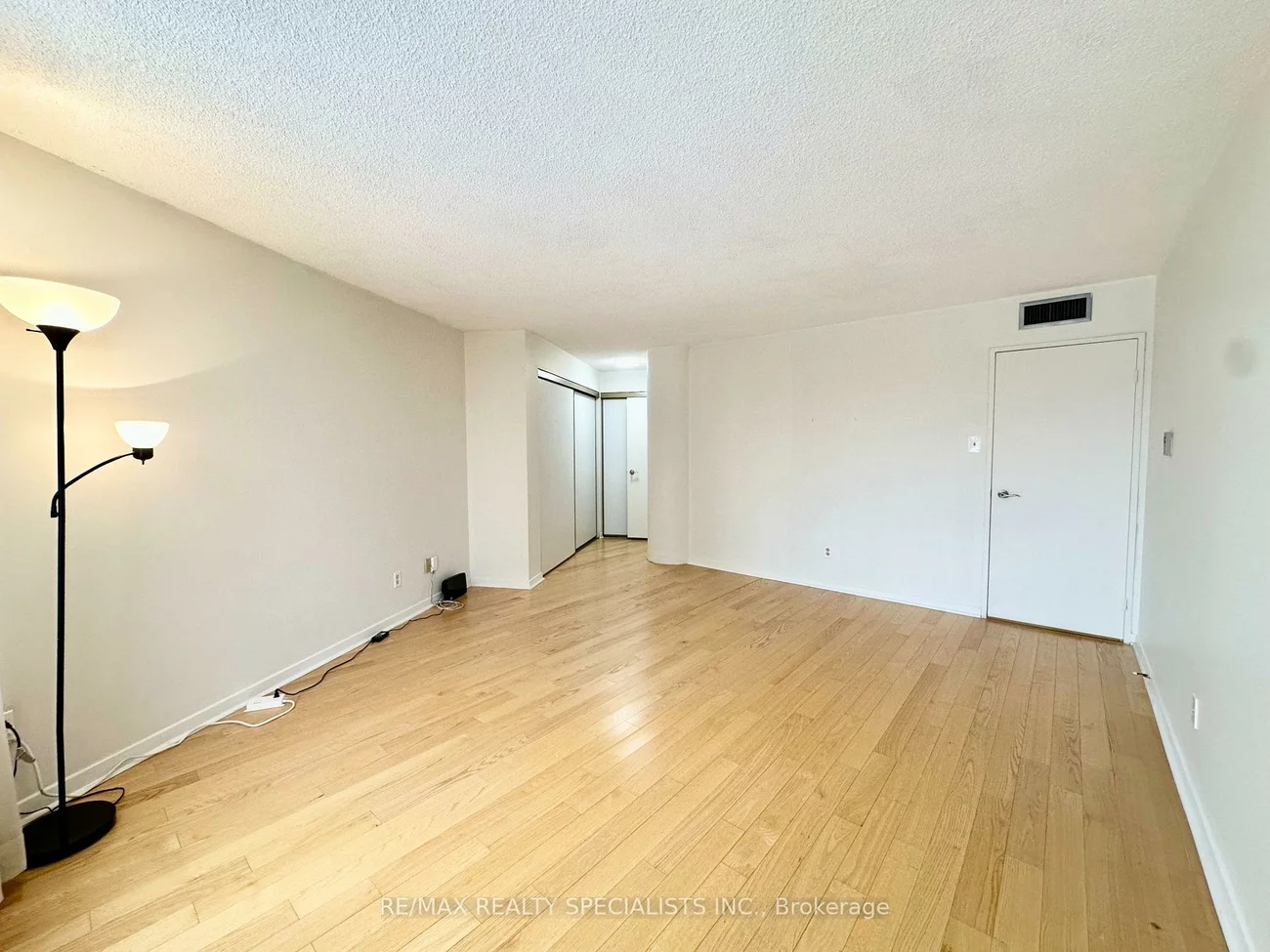 1300, Bloor, Applewood, Mississauga