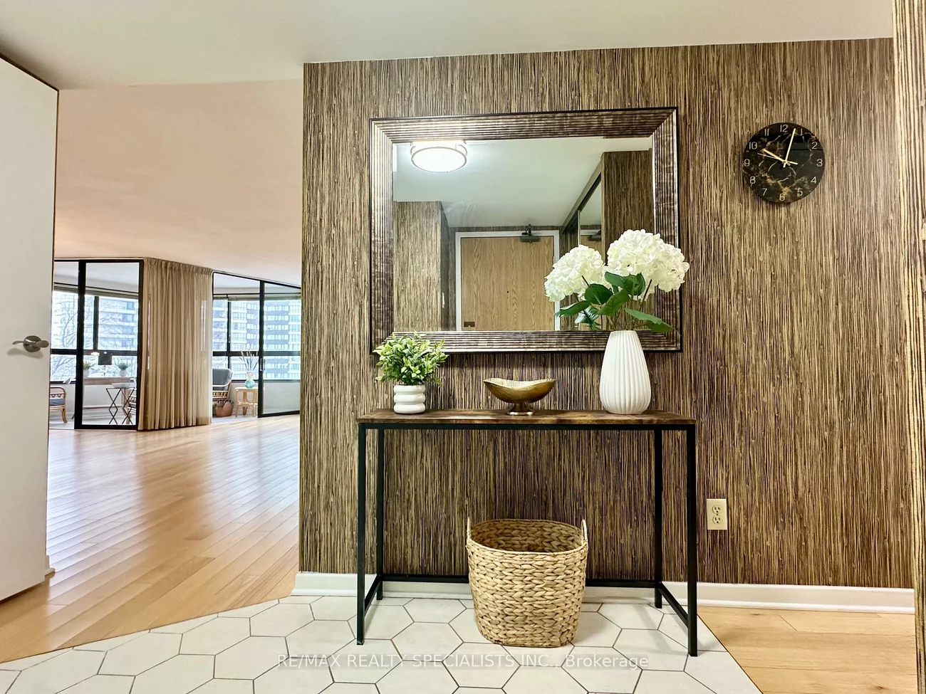 1300, Bloor, Applewood, Mississauga