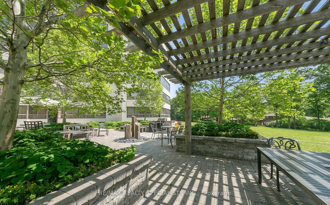 1300, Bloor, Applewood, Mississauga