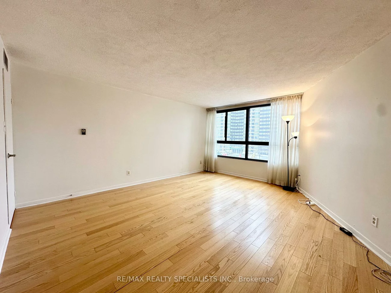 1300, Bloor, Applewood, Mississauga