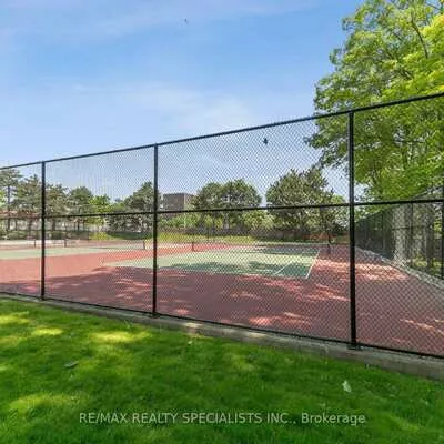 1300, Bloor, Applewood, Mississauga