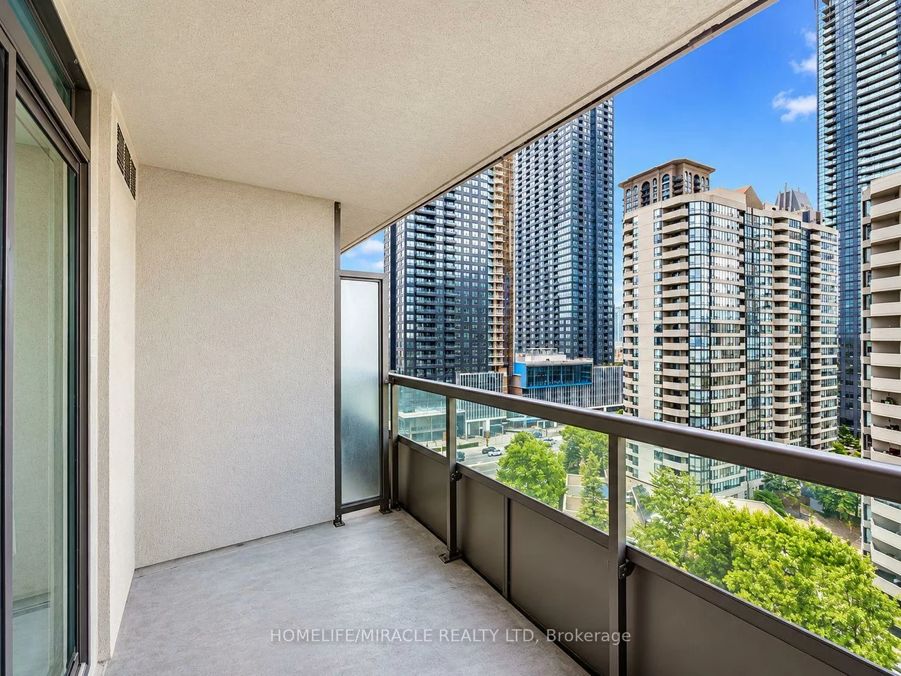 335, Rathburn, City Centre, Mississauga