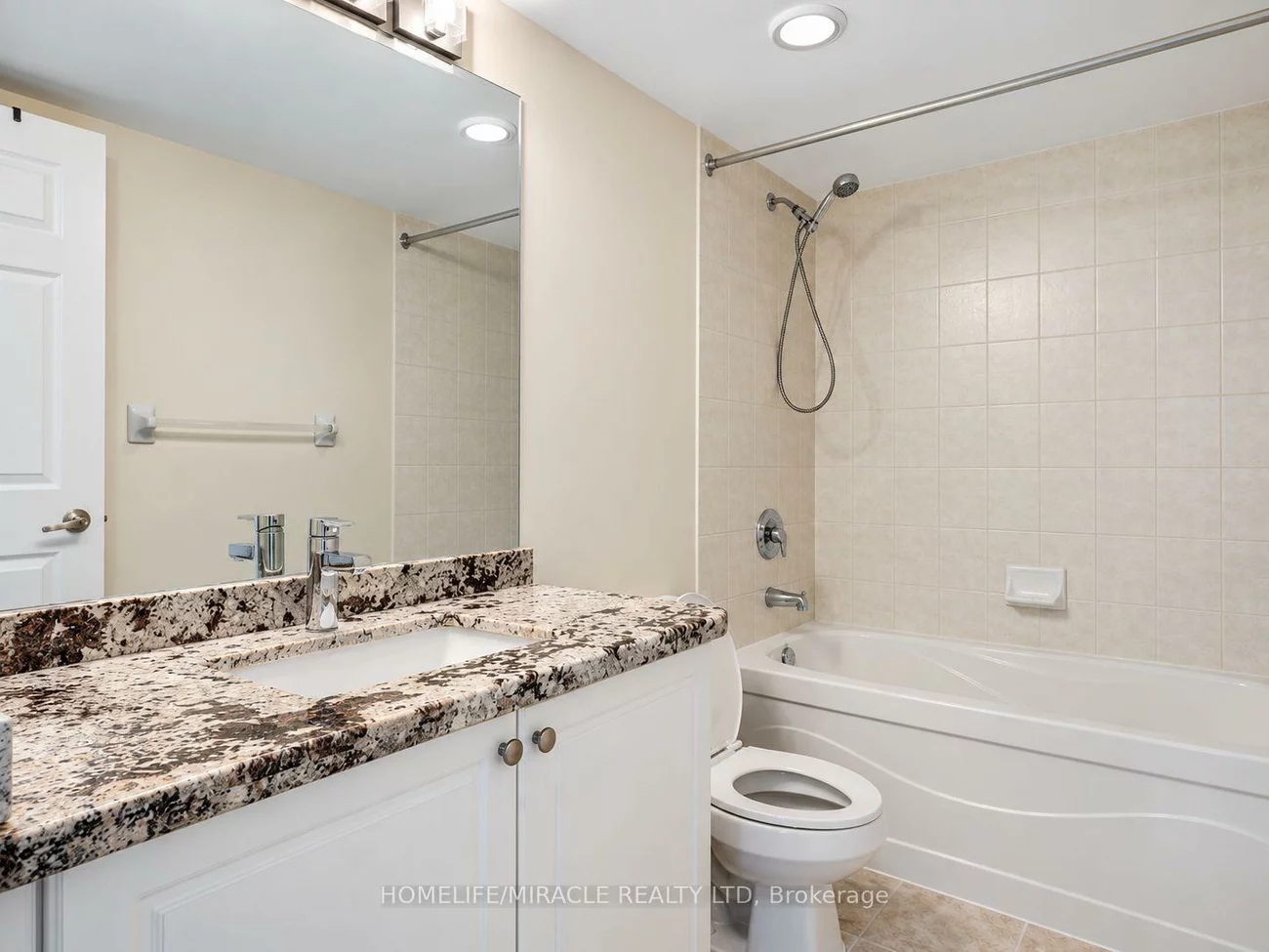335, Rathburn, City Centre, Mississauga