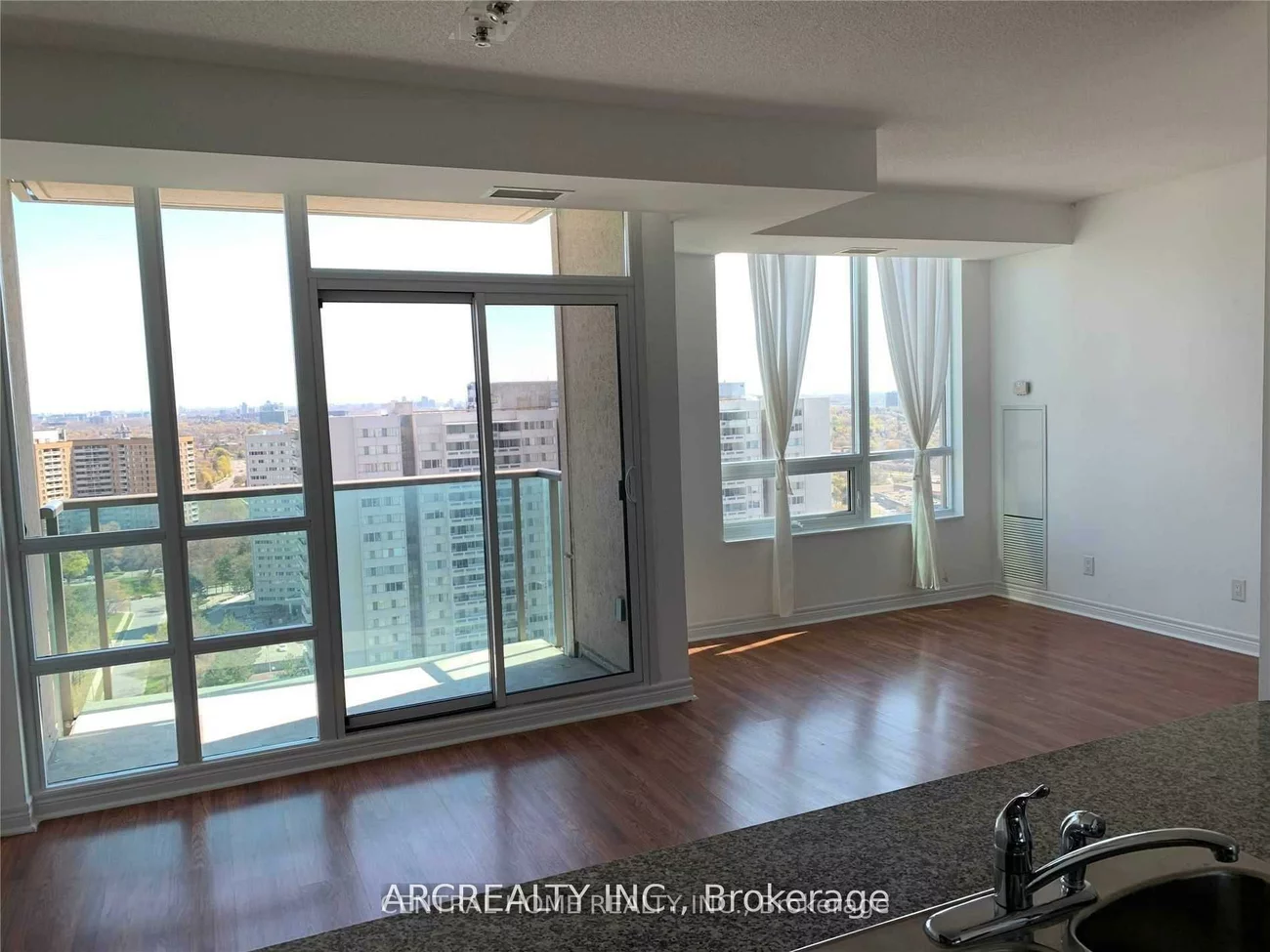 208, Enfield, City Centre, Mississauga