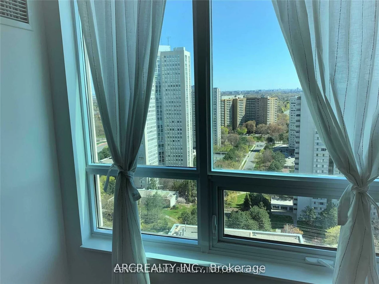 208, Enfield, City Centre, Mississauga