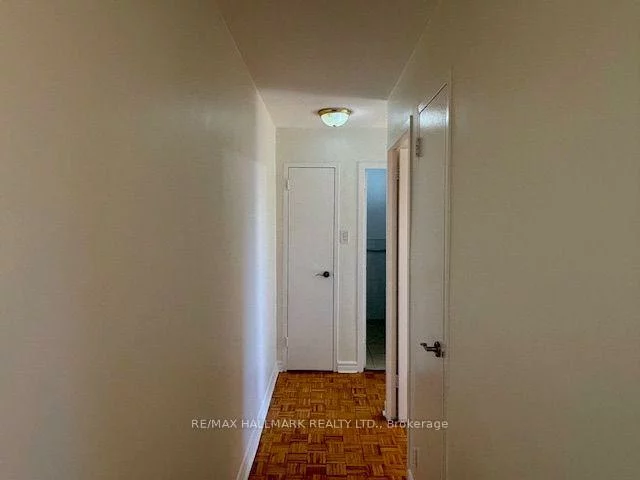 515, North Service, Cooksville, Mississauga