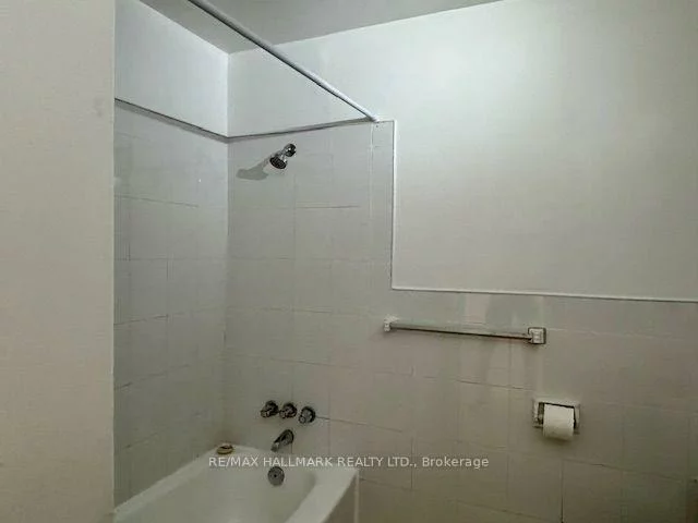 515, North Service, Cooksville, Mississauga