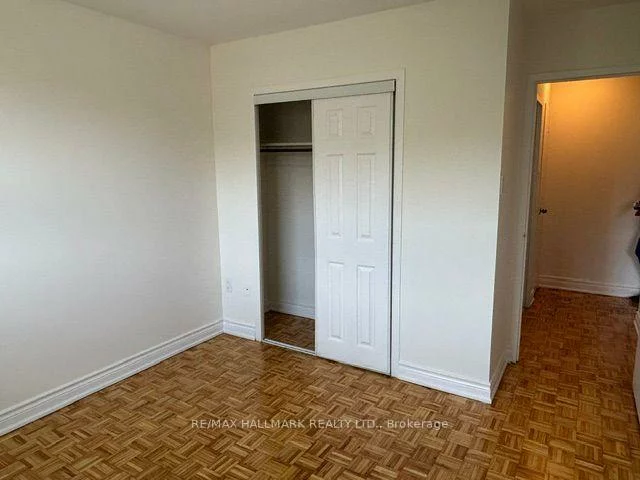 515, North Service, Cooksville, Mississauga