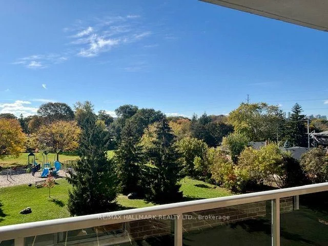 515, North Service, Cooksville, Mississauga