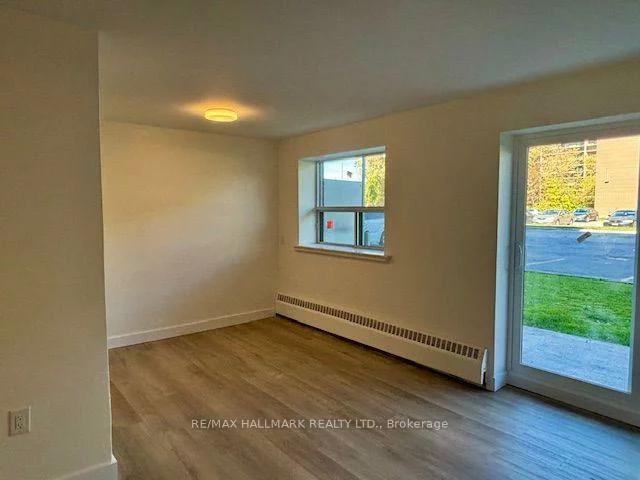 515, North Service, Cooksville, Mississauga