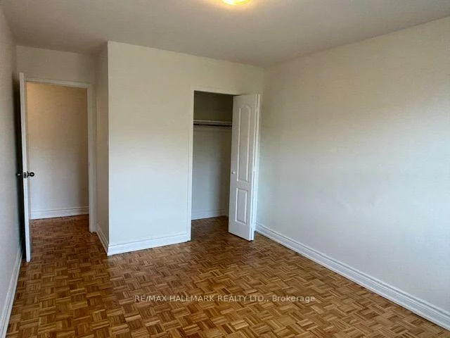 515, North Service, Cooksville, Mississauga